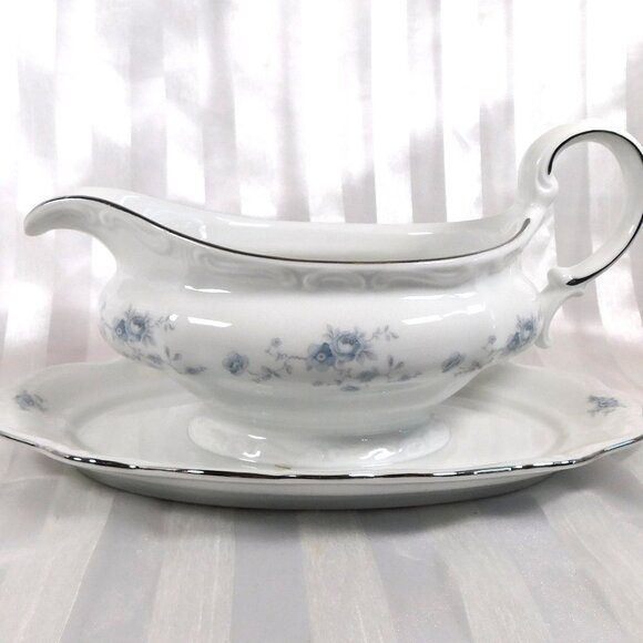 Johann Haviland Blue Garland Gravy Boat-Bavaria Backstamp # 26107 - Picture 1 of 6